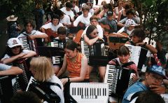 "Festwagenbesatzung"